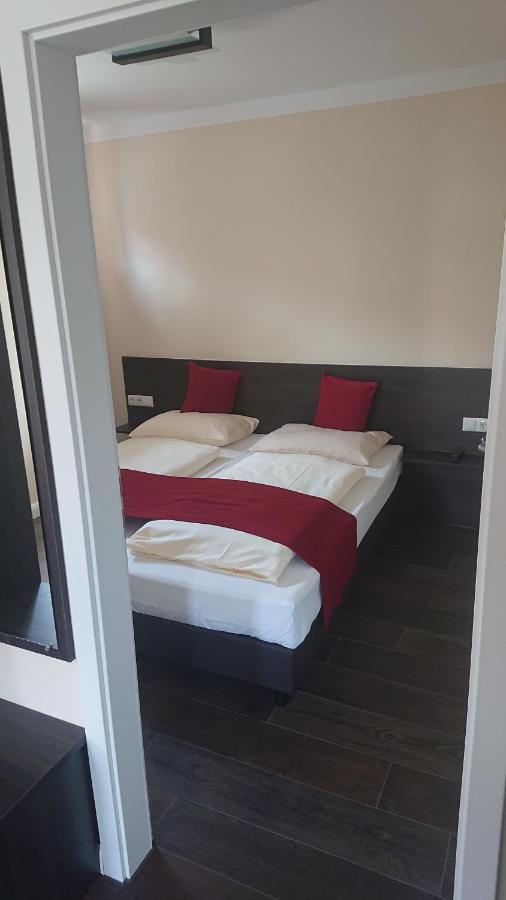 Aparthotel Victoria Burgau Esterno foto