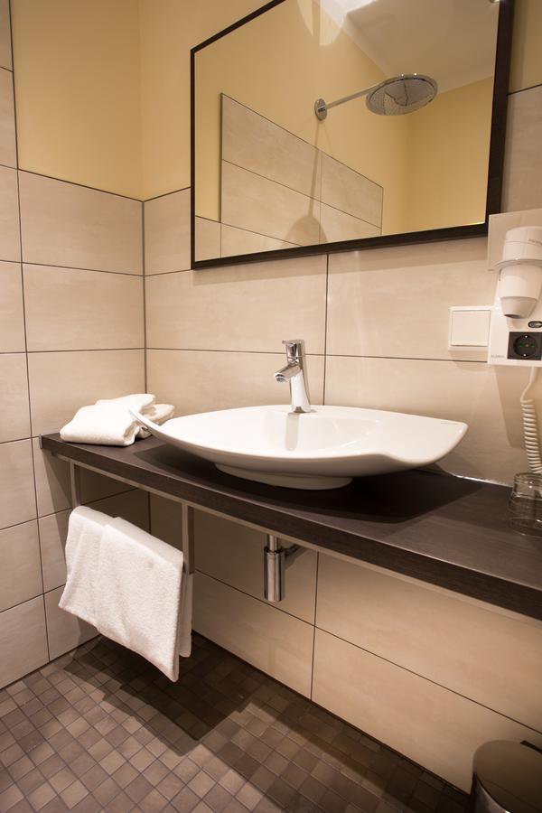 Aparthotel Victoria Burgau Esterno foto